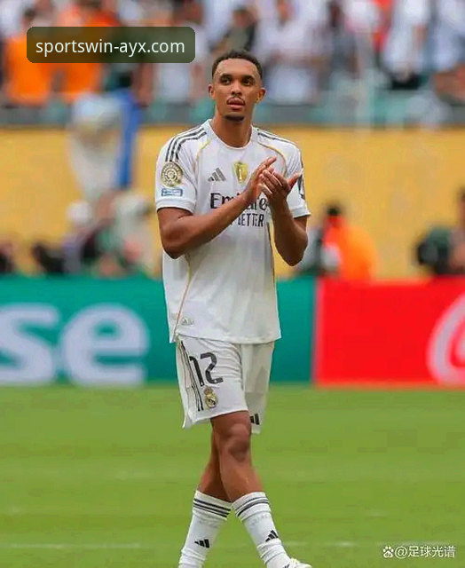 资深用户分享：从阿诺德训练场小插曲看球星日常的实用观察角度